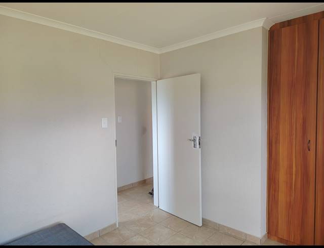 3 BEDROOM TOWNHOUSE FOR SALE IN WATERKLOOF HILL ESTATE